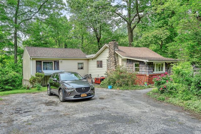 14 Silver Trail, Monroe, NY 10950