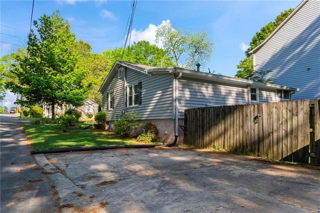 2208 Forrest Place NW, Atlanta, GA 30318