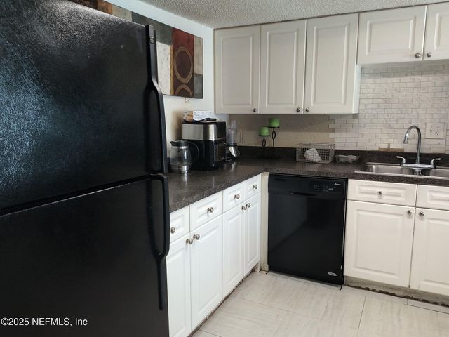 355 MONUMENT Road, 21-A2, Jacksonville, FL 32225