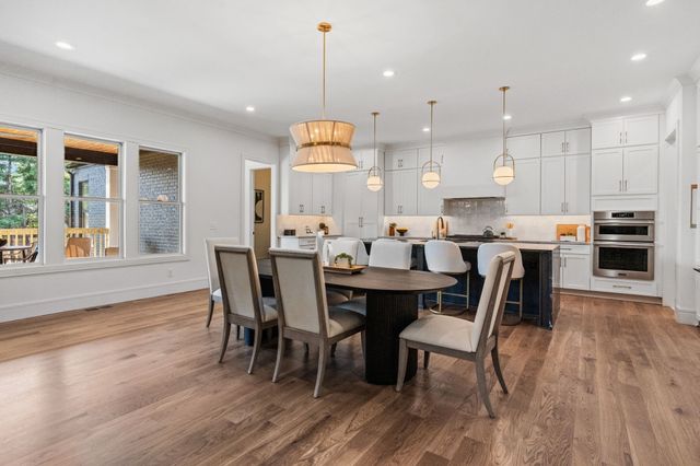 917 Kirkwood Ave, Nashville, TN 37204