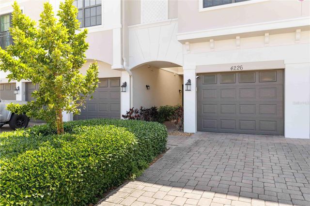 4226 OVERTURE CIRCLE, Bradenton, FL 34209