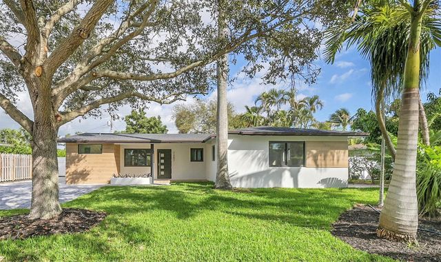 1257 NW 4th Street, Boca Raton, FL 33486