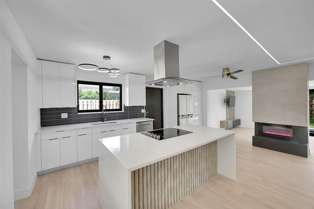 1257 NW 4th Street, Boca Raton, FL 33486