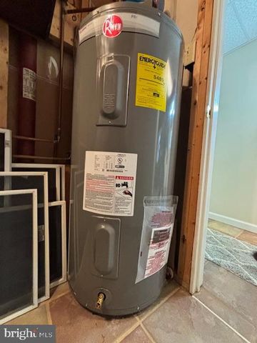 583 ARIEL CT, Mechanicsburg, PA 17055