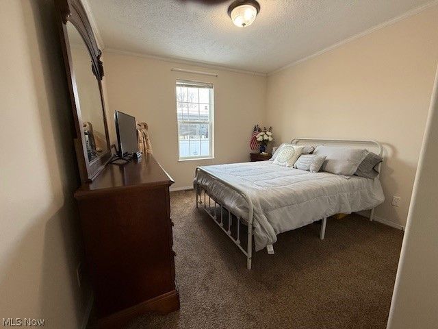 362 Pin Oak Circle, Elyria, OH 44035