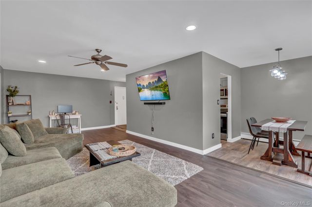 250 N Village C24, Rockville Centre, NY 11570