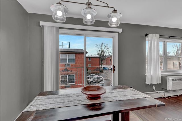 250 N Village C24, Rockville Centre, NY 11570