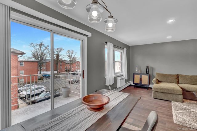 250 N Village C24, Rockville Centre, NY 11570