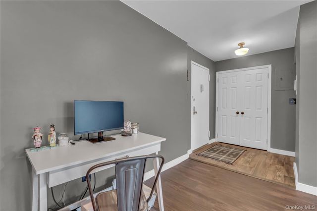 250 N Village C24, Rockville Centre, NY 11570