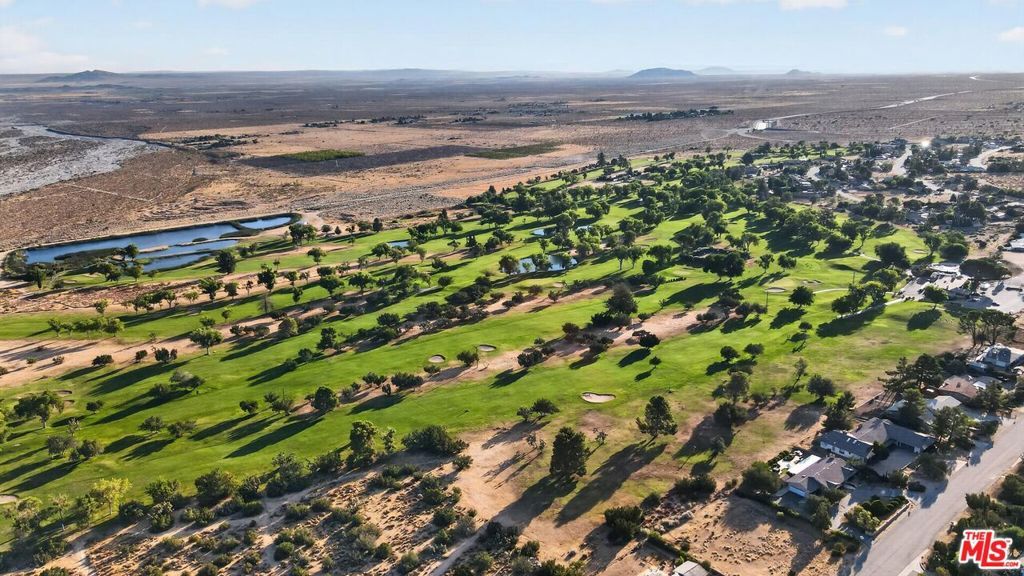 Image 9 of property listing at 0 Vac/vic Avenue Y-157, Llano, CA 93544