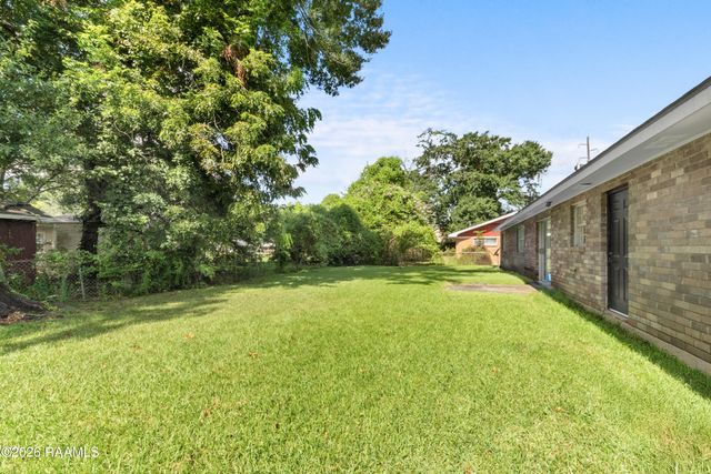 1123 W Gilman Road, Lafayette, LA 70501