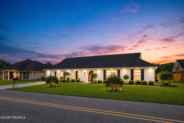 1123 W Gilman Road, Lafayette, LA 70501