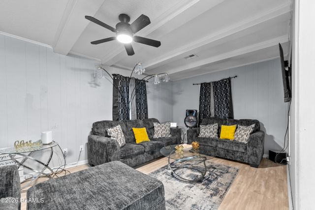 1123 W Gilman Road, Lafayette, LA 70501