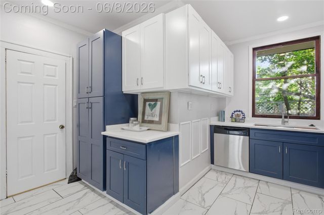 213 MAPLE Street, Ypsilanti, MI 48198