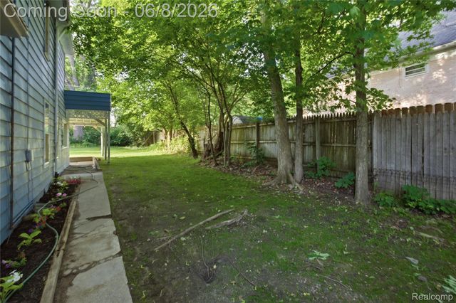 213 MAPLE Street, Ypsilanti, MI 48198
