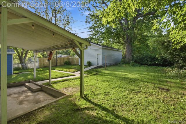 213 MAPLE Street, Ypsilanti, MI 48198