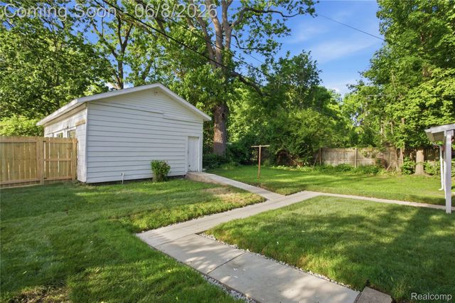 213 MAPLE Street, Ypsilanti, MI 48198