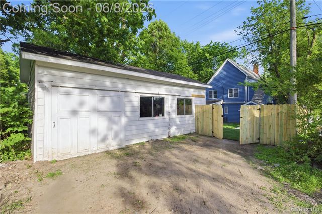 213 MAPLE Street, Ypsilanti, MI 48198