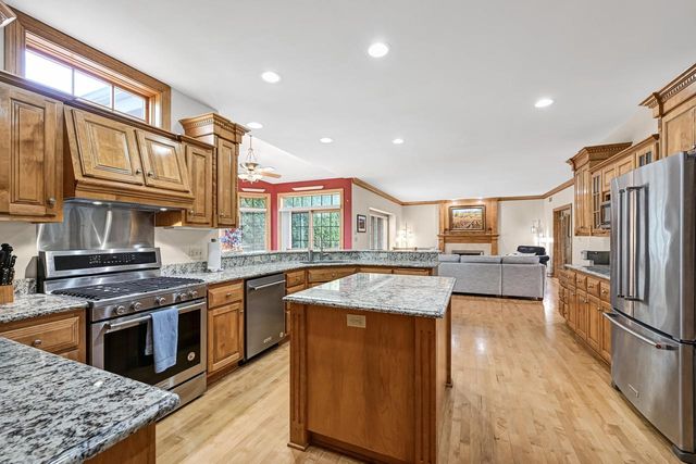 17155 Vanderbilt STREET, Brookfield, WI 53005