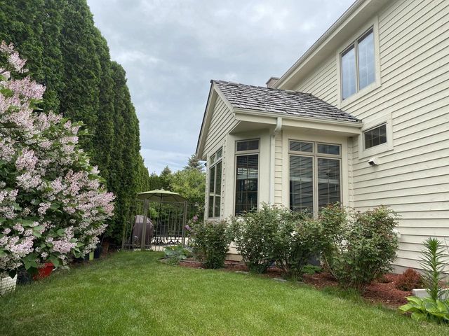 17155 Vanderbilt STREET, Brookfield, WI 53005