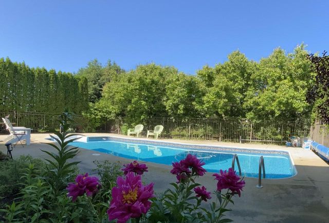 17155 Vanderbilt STREET, Brookfield, WI 53005