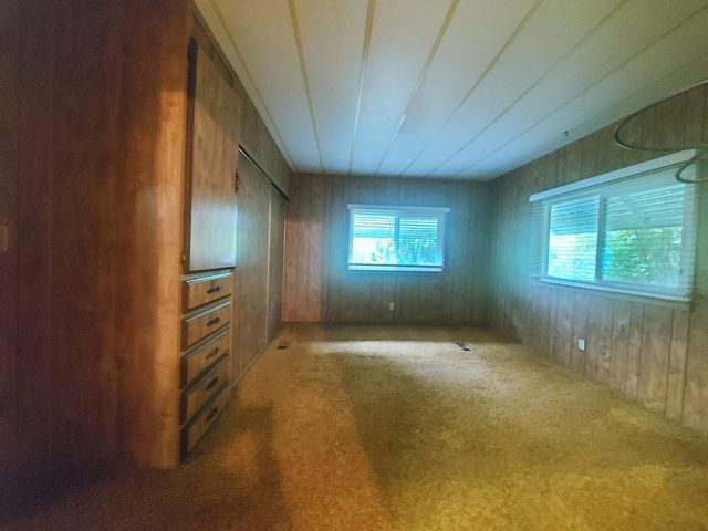 450 S Roberta Way, Marysville, CA 95901