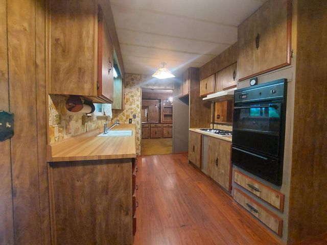 450 S Roberta Way, Marysville, CA 95901