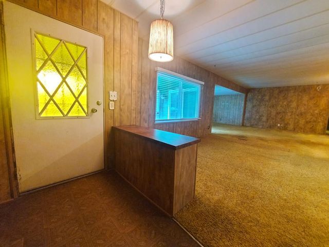 450 S Roberta Way, Marysville, CA 95901