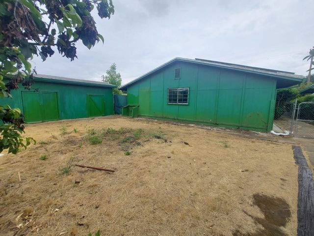 450 S Roberta Way, Marysville, CA 95901