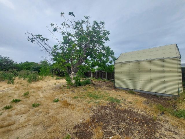 450 S Roberta Way, Marysville, CA 95901