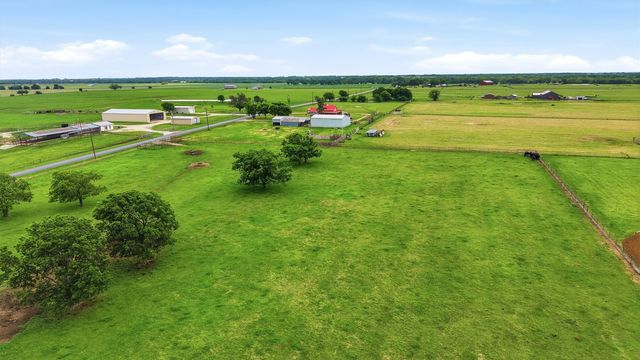 10.5 Graham Grove Road, Collinsville, TX 76233