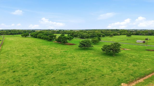 10.5 Graham Grove Road, Collinsville, TX 76233