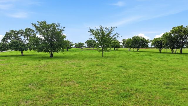 10.5 Graham Grove Road, Collinsville, TX 76233