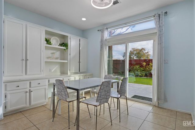 310 Lewisham Street, Bakersfield, CA 93311