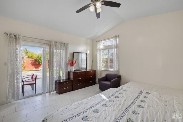 310 Lewisham Street, Bakersfield, CA 93311