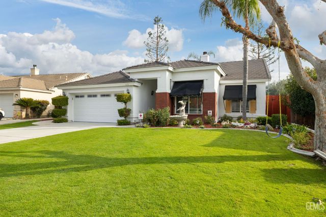 310 Lewisham Street, Bakersfield, CA 93311