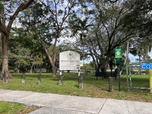 7715 NE 5th Ave, Miami, FL 33138