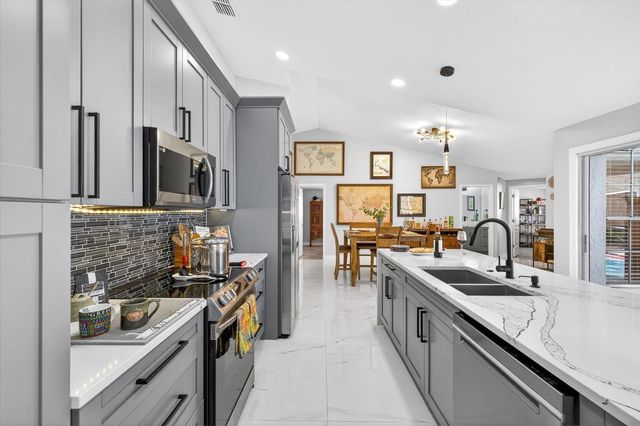 5720 REDHAWK DRIVE, New Port Richey, FL 34655