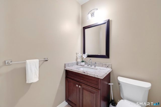 4 Natures Way, South Windsor, CT 06074