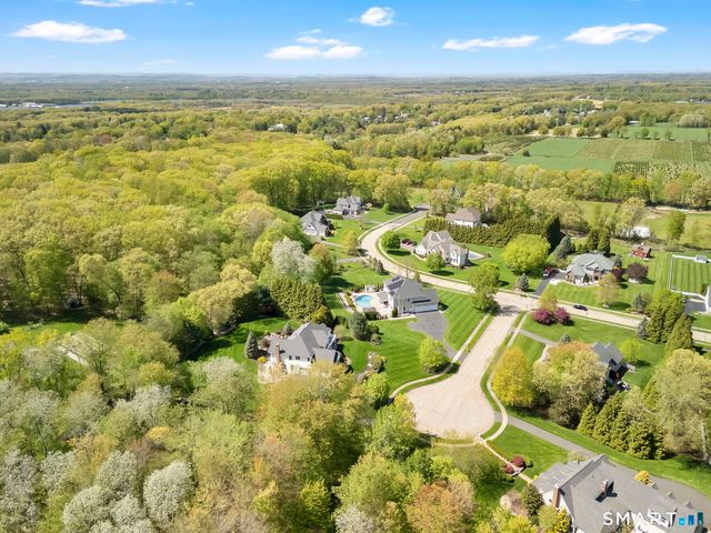 4 Natures Way, South Windsor, CT 06074