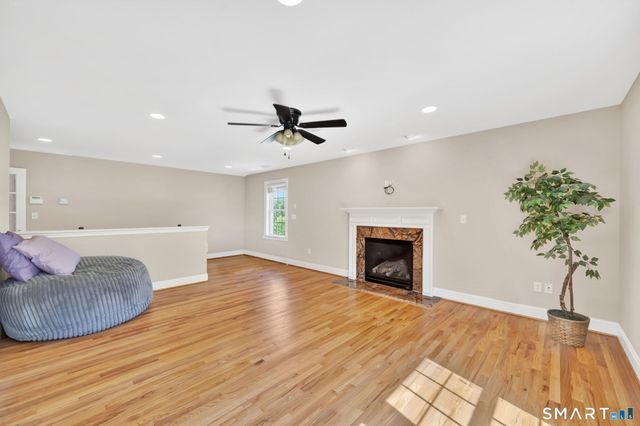 4 Natures Way, South Windsor, CT 06074