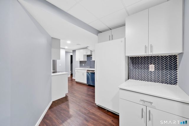 4 Natures Way, South Windsor, CT 06074
