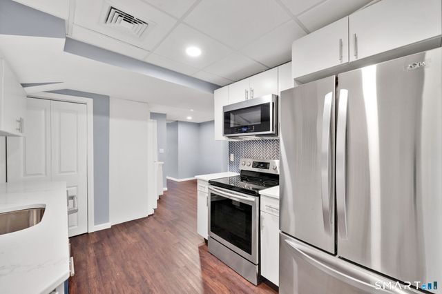 4 Natures Way, South Windsor, CT 06074