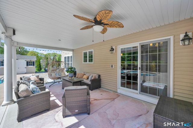 4 Natures Way, South Windsor, CT 06074