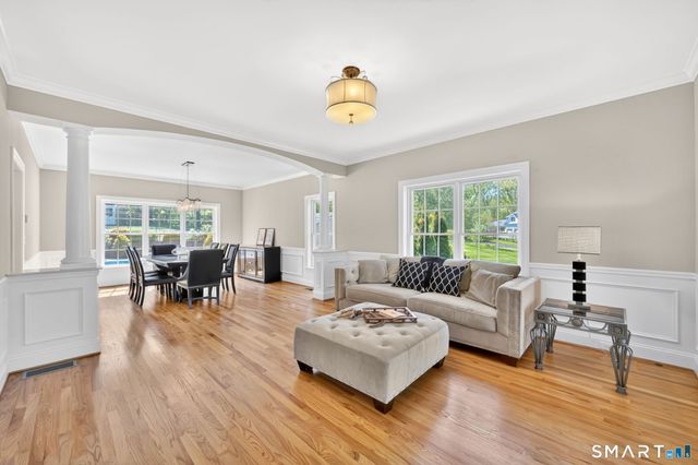 4 Natures Way, South Windsor, CT 06074