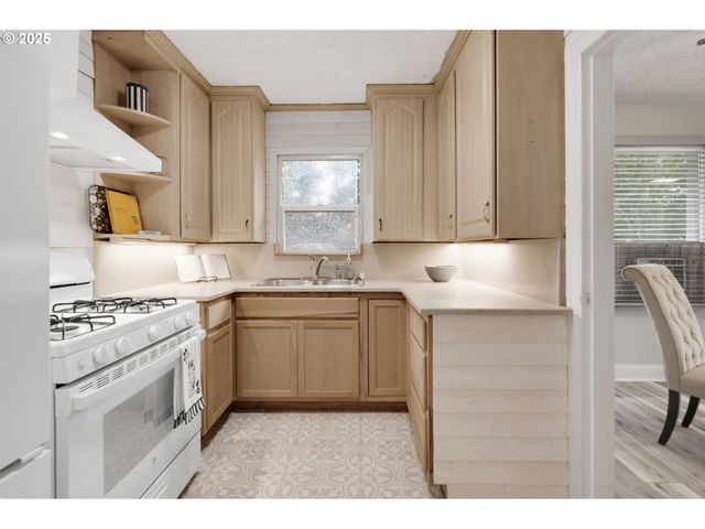 2309 Se 135TH Ave, Portland, OR 97233
