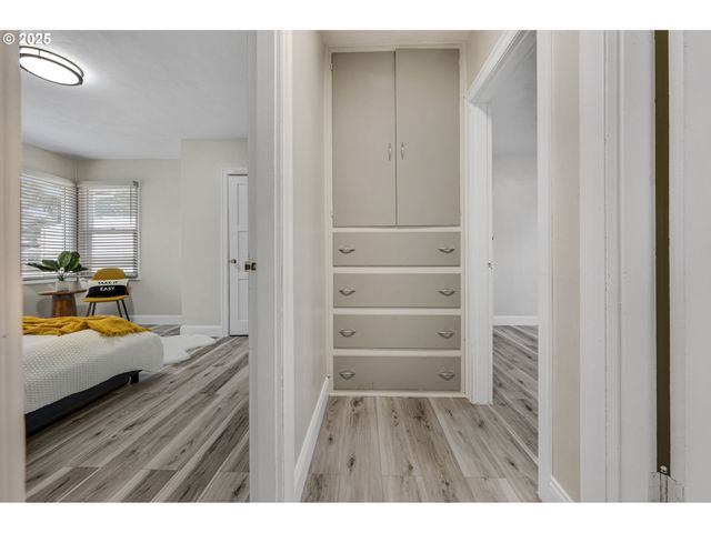 2309 Se 135TH Ave, Portland, OR 97233