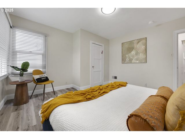 2309 Se 135TH Ave, Portland, OR 97233
