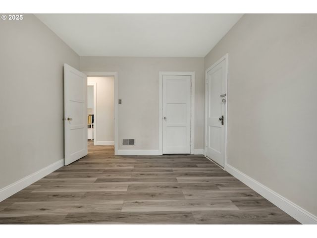2309 Se 135TH Ave, Portland, OR 97233