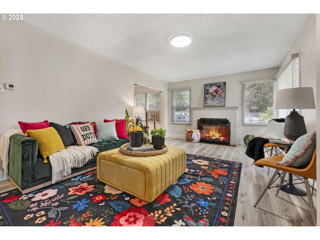 2309 Se 135TH Ave, Portland, OR 97233